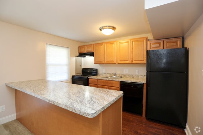 Two Bedroom Deluxe Kitchen - Greenville Place Apartments