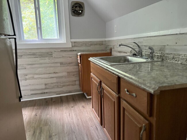 Foto del edificio - 175 Avenue E