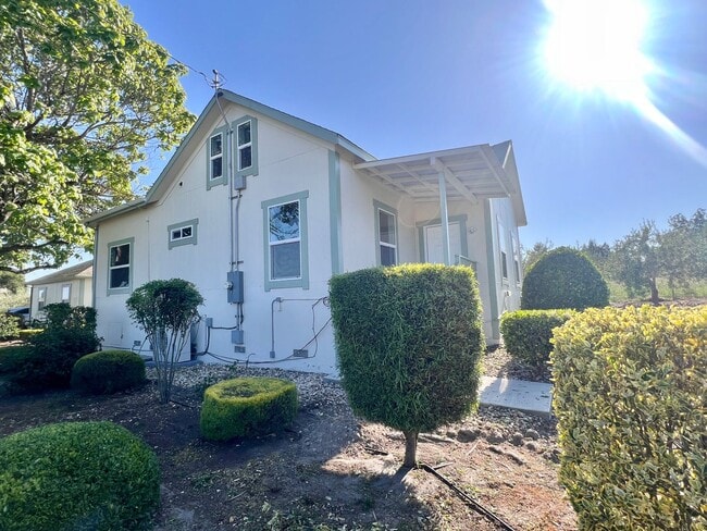 Building Photo - 1515 Stony Point Rd