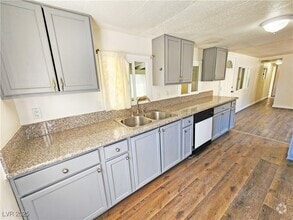 Building Photo - 1080 W Windsong Ln