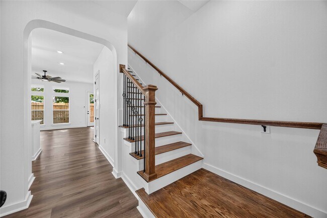 Foto del edificio - 8215 Gladstone St