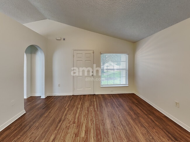 Building Photo - 6544 Gentle Oaks Dr S