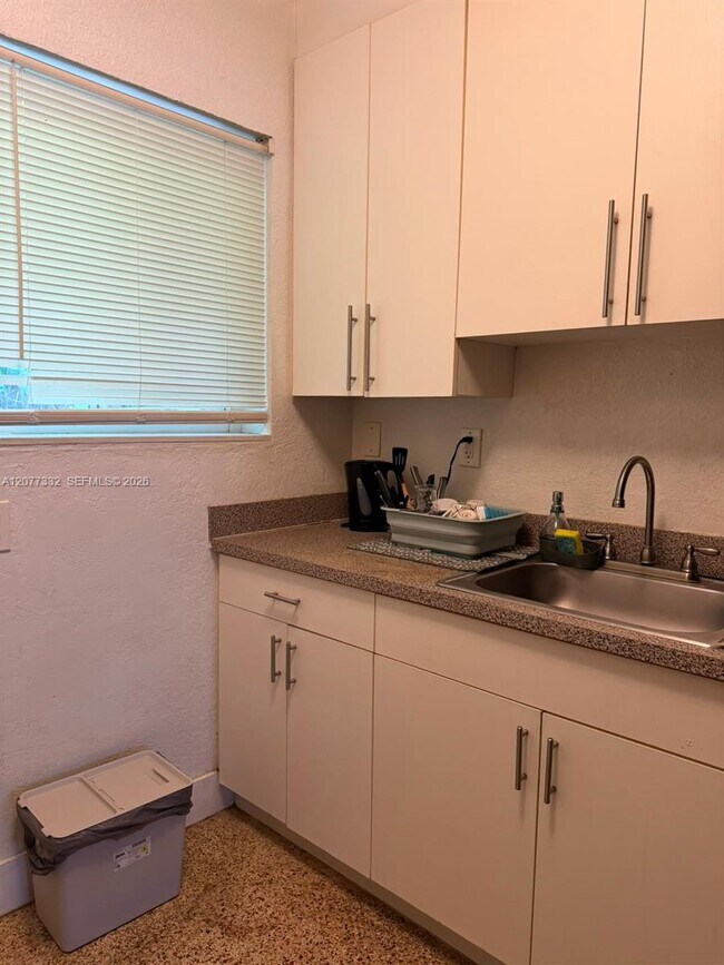 Foto del edificio - 805 81st St