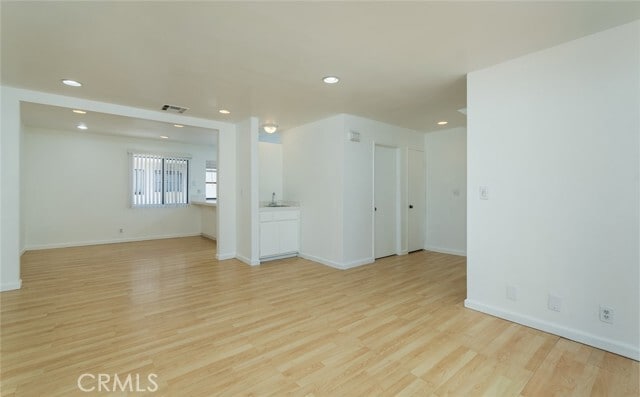 Building Photo - 639 Ivy St