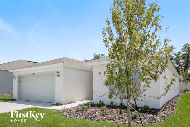Building Photo - 517 Earhart Dr