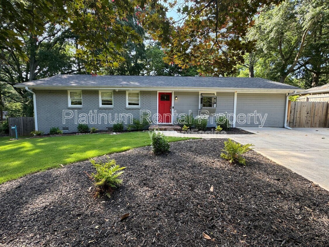 Foto principal - 3520 Canadian Way