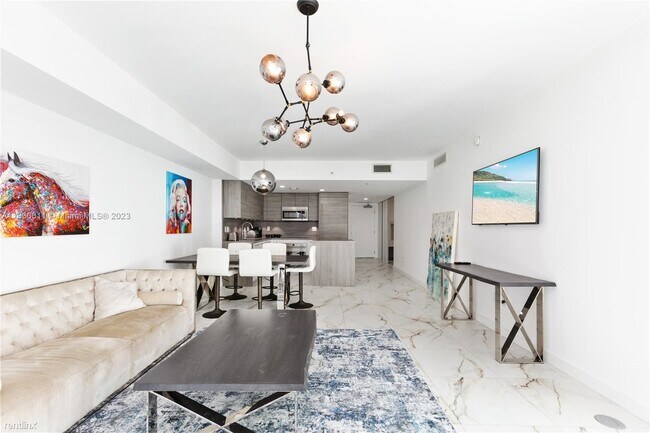 Building Photo - 2 br, 2 bath Condo - 400 Sunny Isles Blvd ...