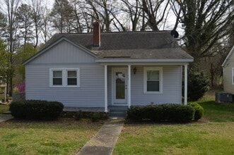 Building Photo - 313 W Bingham St