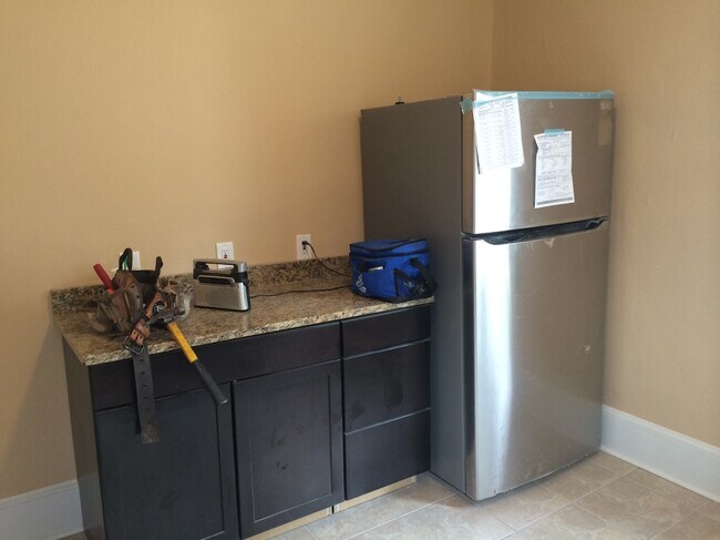 Foto del edificio - 719 Westgate Ave