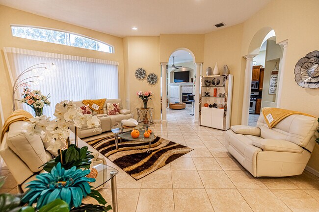 Foto del edificio - 431 NW Coolwater Ct