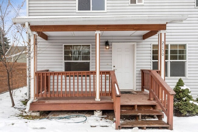 Building Photo - $2,300 - Three Bedroom House in Central Mi...