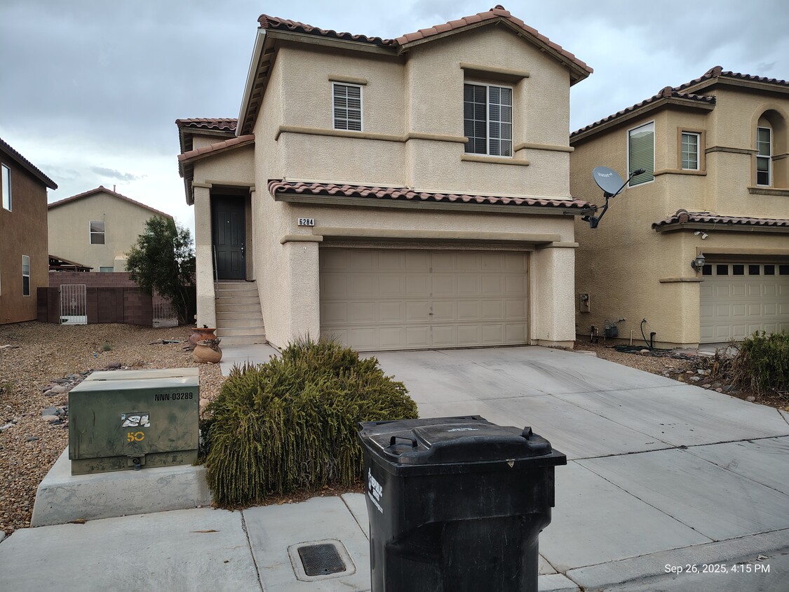 Foto principal - 6284 W Cougar Ave