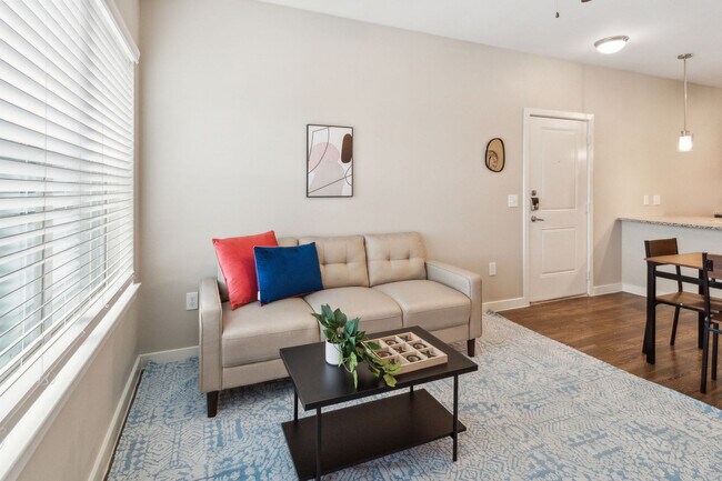 Foto del edificio - 12850 Perry Rd