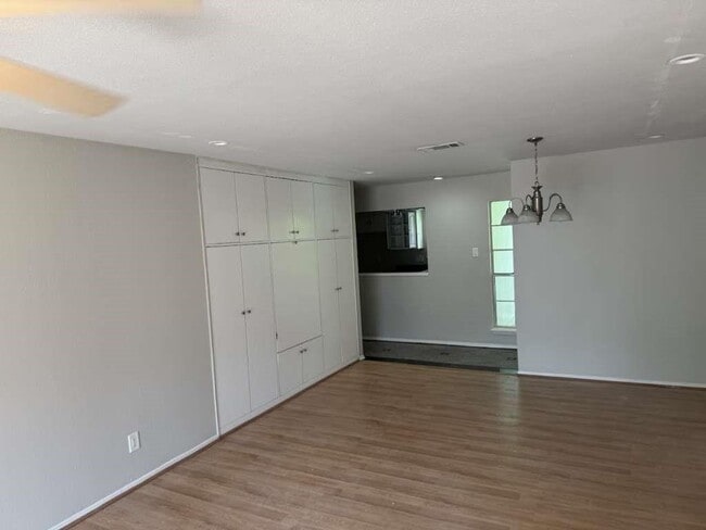Foto del edificio - 881 Wax Myrtle Ln