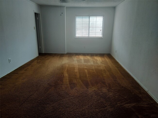 Foto del edificio - 8239 Viny Ridge Dr