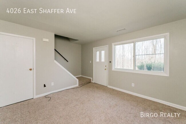 Building Photo - Fall in Love with this beautiful property!...