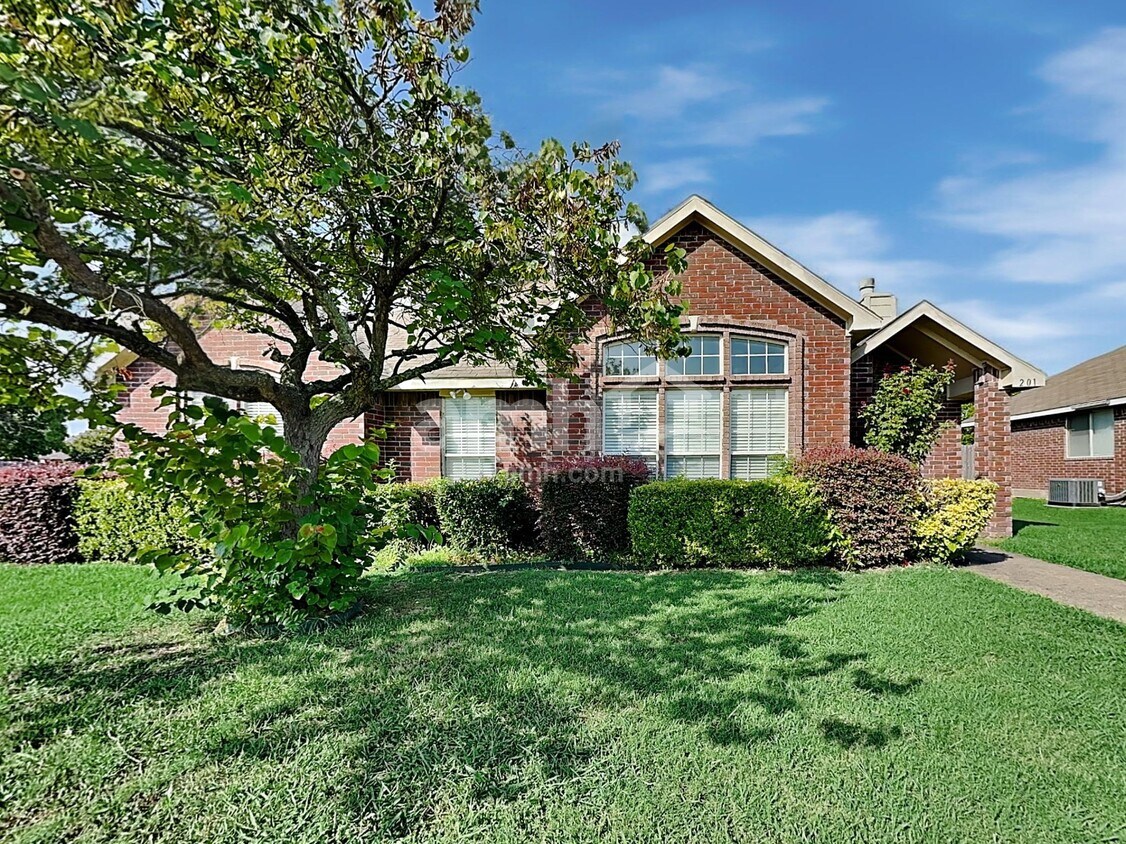 Foto principal - 201 Parkway Ct