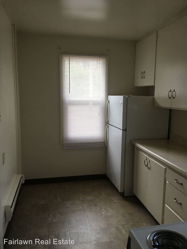 Foto del edificio - Studio, 1 bath Apartment - 1512 W. Healey St.