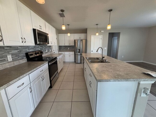 Building Photo - 2971 Greenhill Way