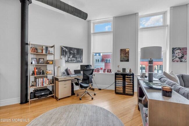 Foto del edificio - 300 Emory St