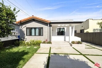 Building Photo - 5413 Homeside Ave