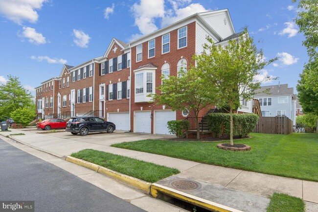 Foto del edificio - 15041 Clementine Way