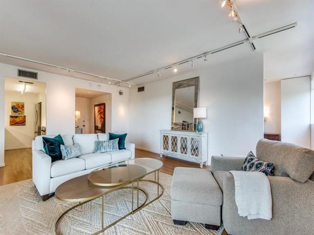 Foto del edificio - 3701 Turtle Creek Blvd