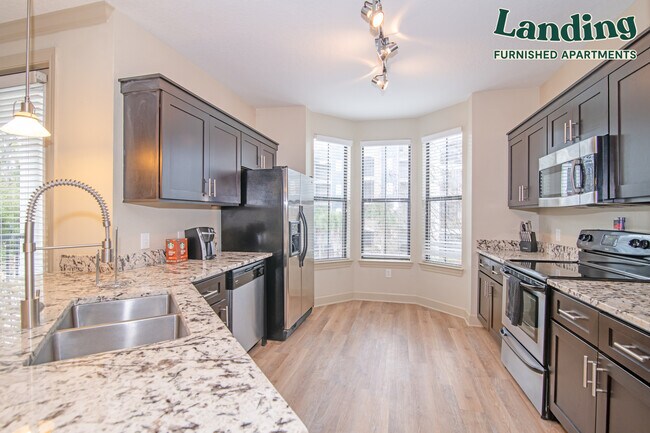 Foto del edificio - 8451 Gate Pkwy W