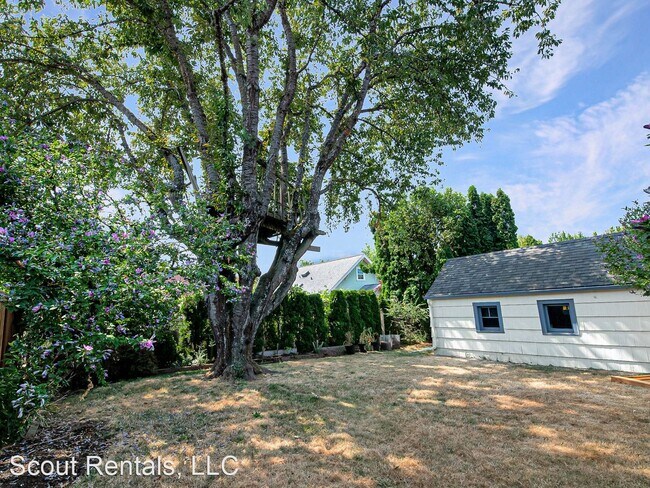 Building Photo - 3 br, 1 bath House - 4624 SE Windsor Ct