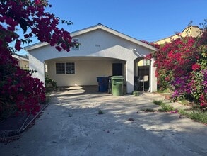 Building Photo - 1553 W 58th Pl