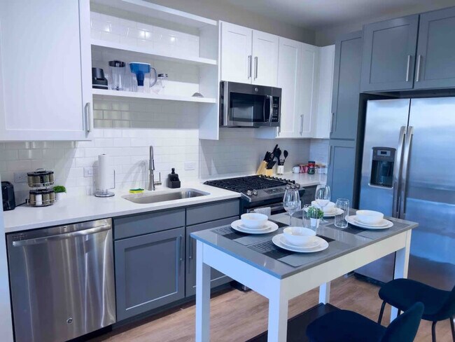 Foto del edificio - 5820 Market Way Dr