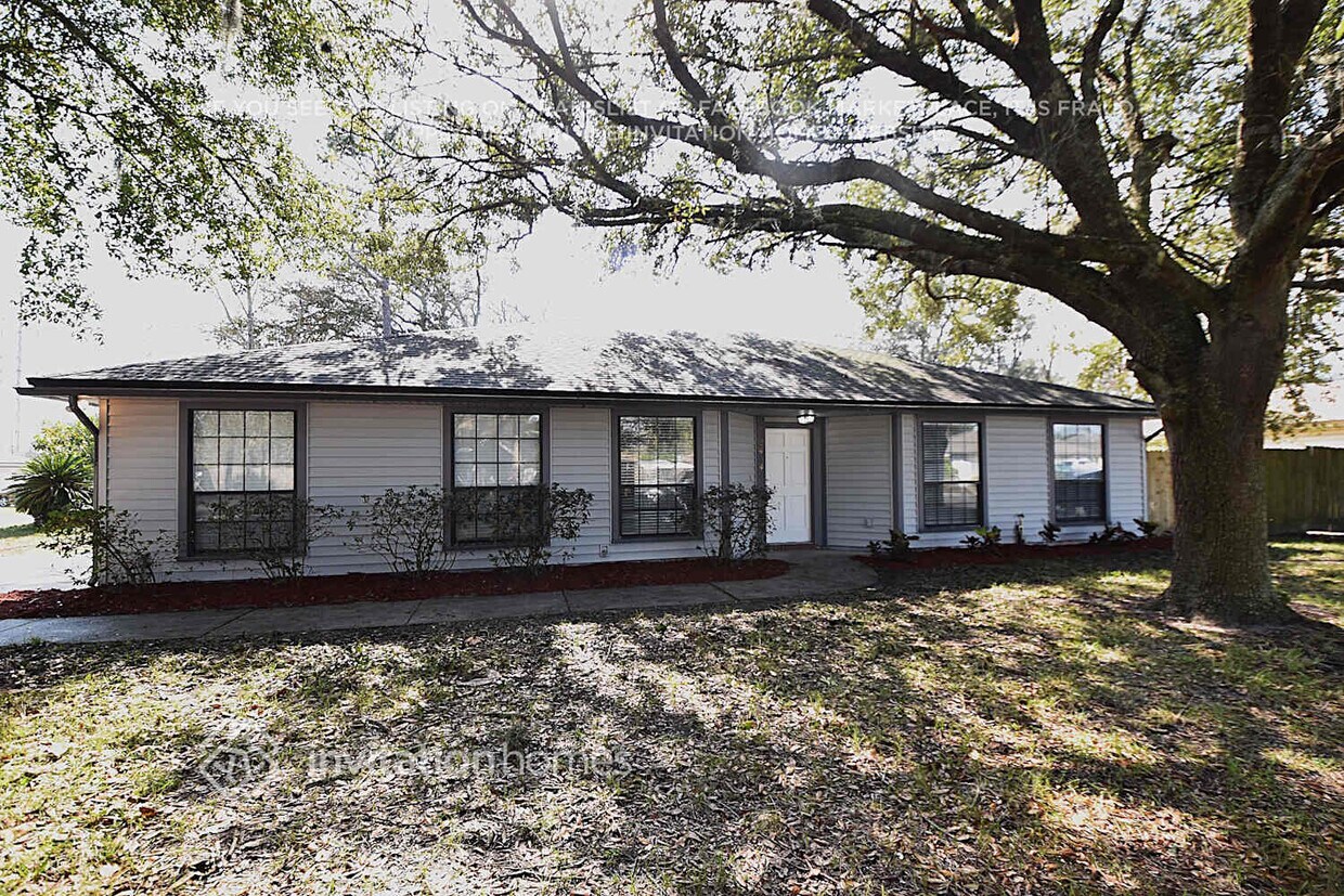 Foto principal - 12454 Rochford Ln