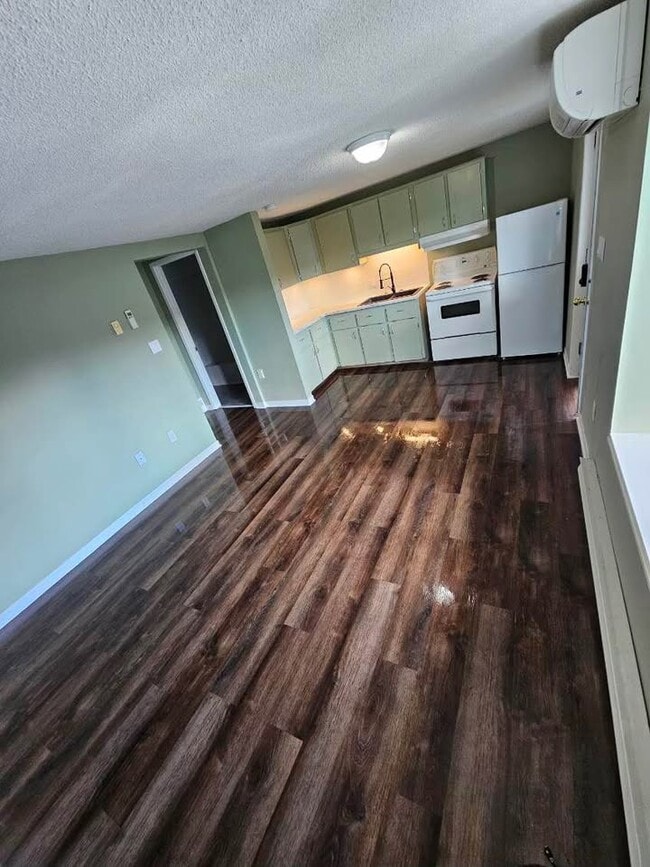 Photo du bâtiment - 10437 Rue Principale