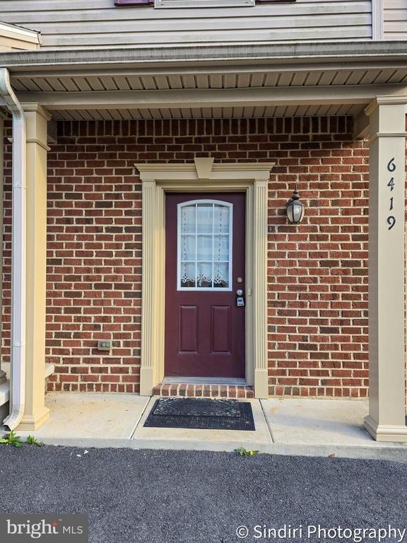 Foto del edificio - 6419 Creekbend Dr