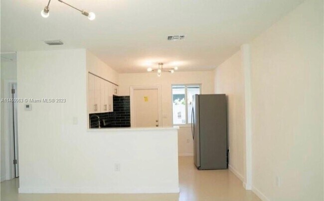 Building Photo - 2974 SW 23rd Terrace