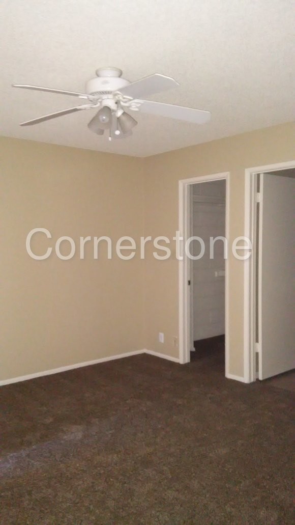 Building Photo - 501 W Tonopah Dr