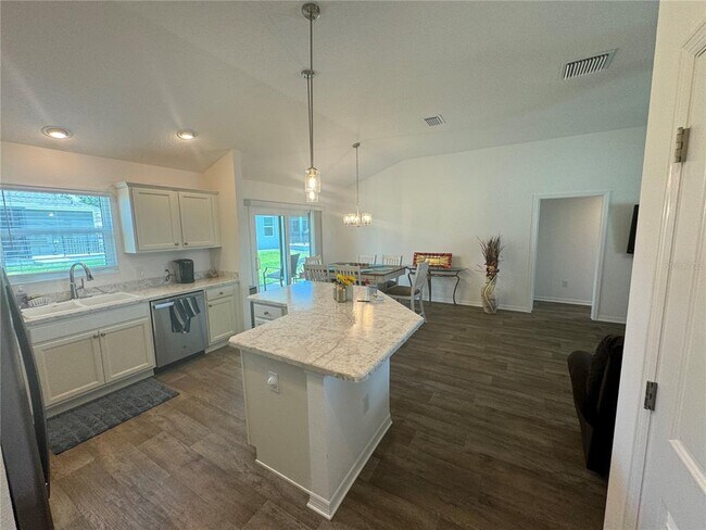Building Photo - 3152 Ely Cir