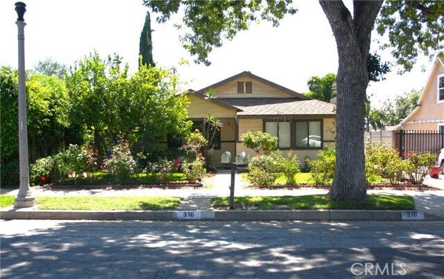 Primary Photo - 316 W 2nd St