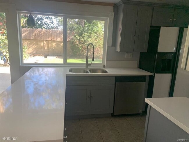 Building Photo - 4 br, 3 bath House - 29395 Hillrise Dr