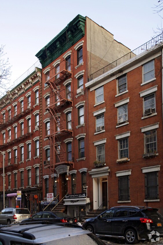 309 E Ninth St. - 309 E Ninth St