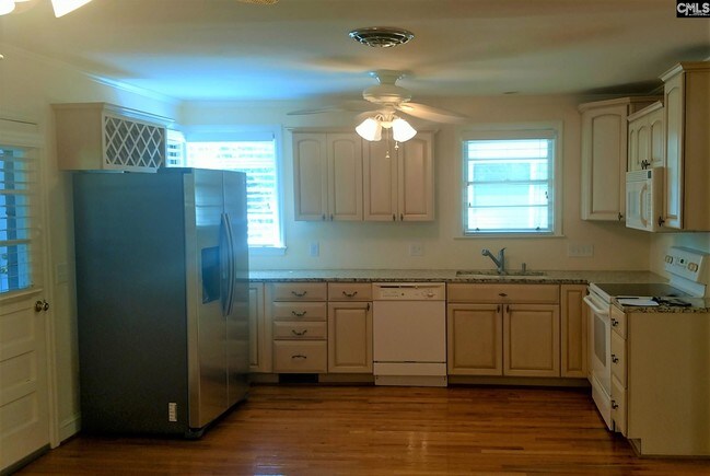 Foto del edificio - 6033 Pine Valley Rd