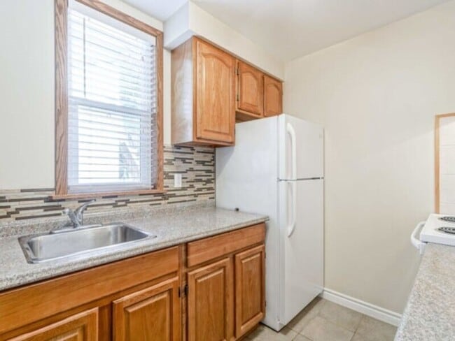 Building Photo - 91 Carrick Ave