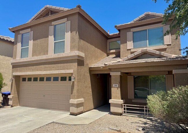 Foto del edificio - Stunning 4Bedrooms/2.5 Bath Home!