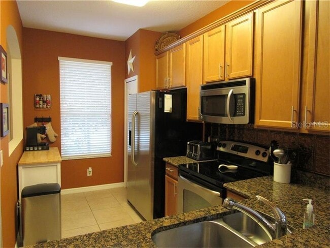 Foto del edificio - 1311 Twin Trees Ln