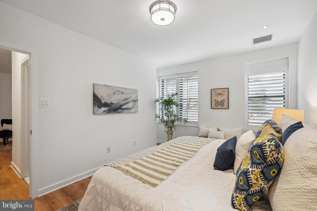 Foto principal - 2138 California St NW