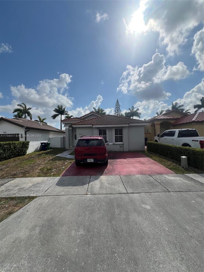 Foto del edificio - 973 NW 132nd Ave W