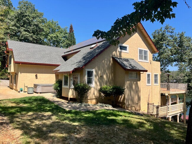 Building Photo - 18098 Chaparral Dr