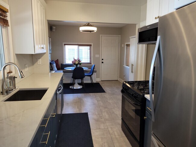 Foto del edificio - 1825 S Adams St