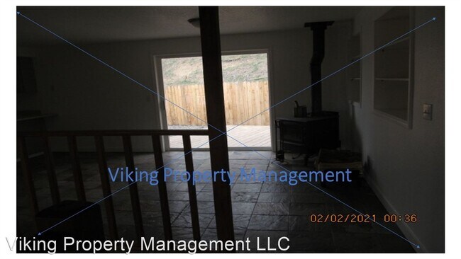 Foto del edificio - 3 br, 2 bath House - 805 NE Hillside Ct.