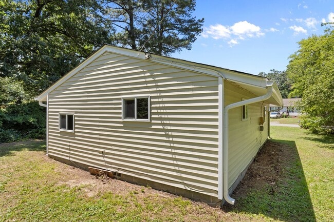 Building Photo - 53 Harrell Dr